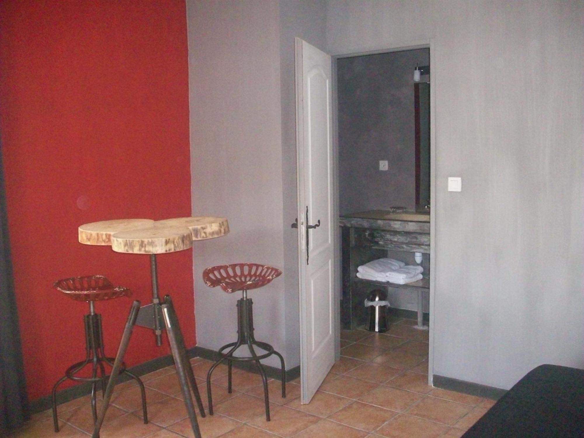 Studios Et Gite La Sauvasse Vagnas Pokoj fotografie