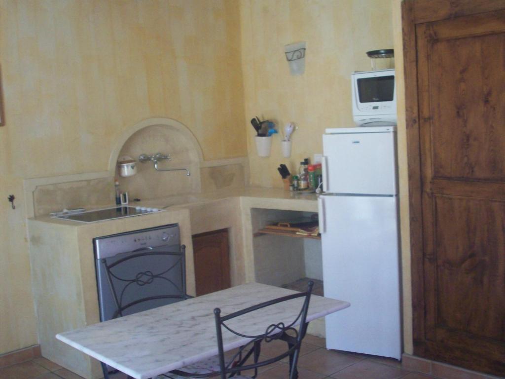 Studios Et Gite La Sauvasse Vagnas Pokoj fotografie